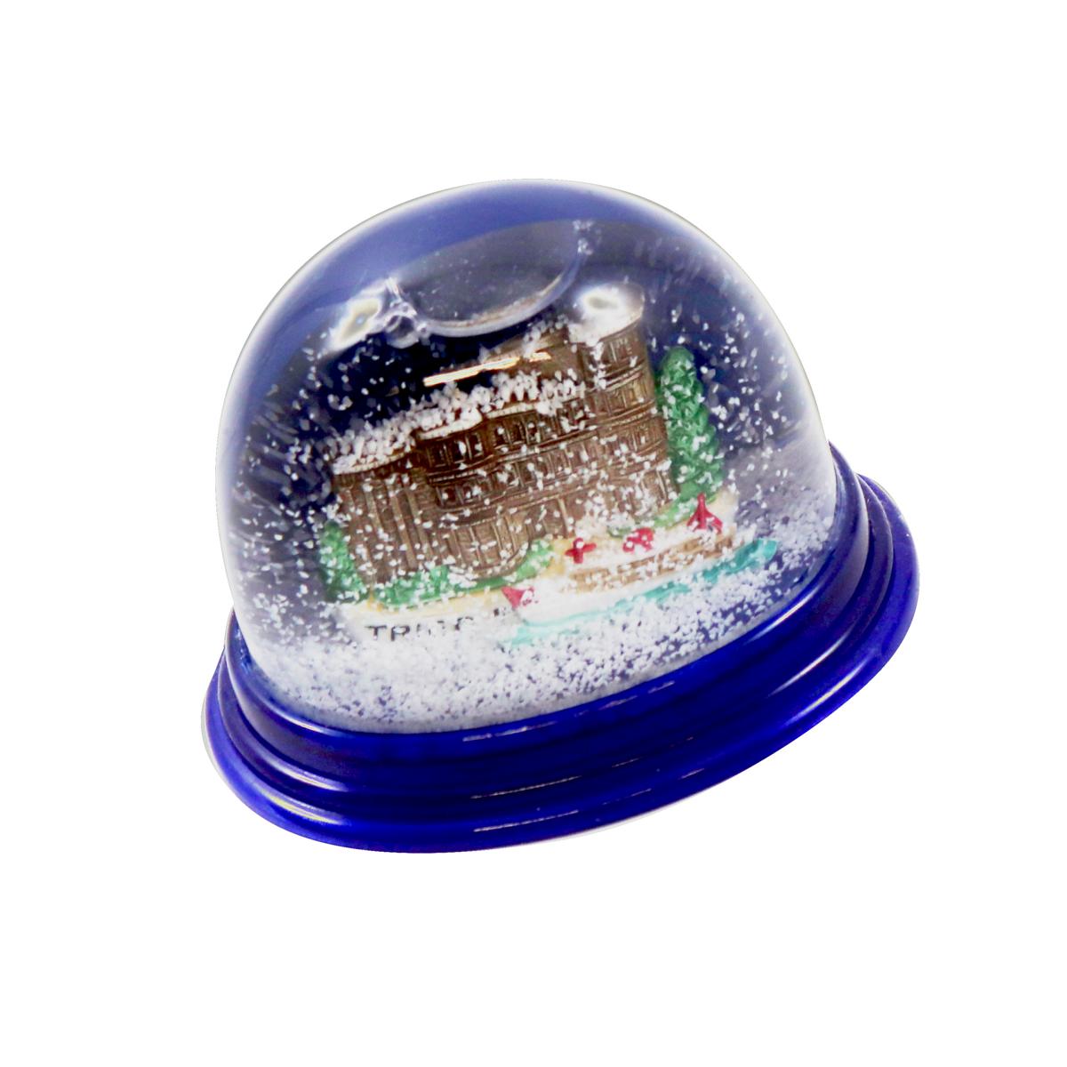 Schneekugel mit Porta Nigra Schneekugel mit Porta Nigra und Tannenbaum